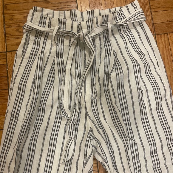 Madewell Linen-Cotton Paperbag Pants in Dark Baltic Stripe, Size 6 - Picture 4 of 5